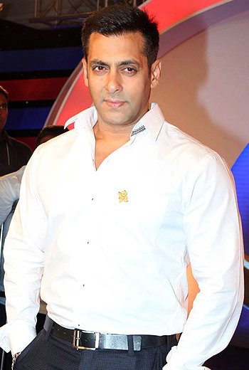 No groupism in Bollywood: Salman Khan